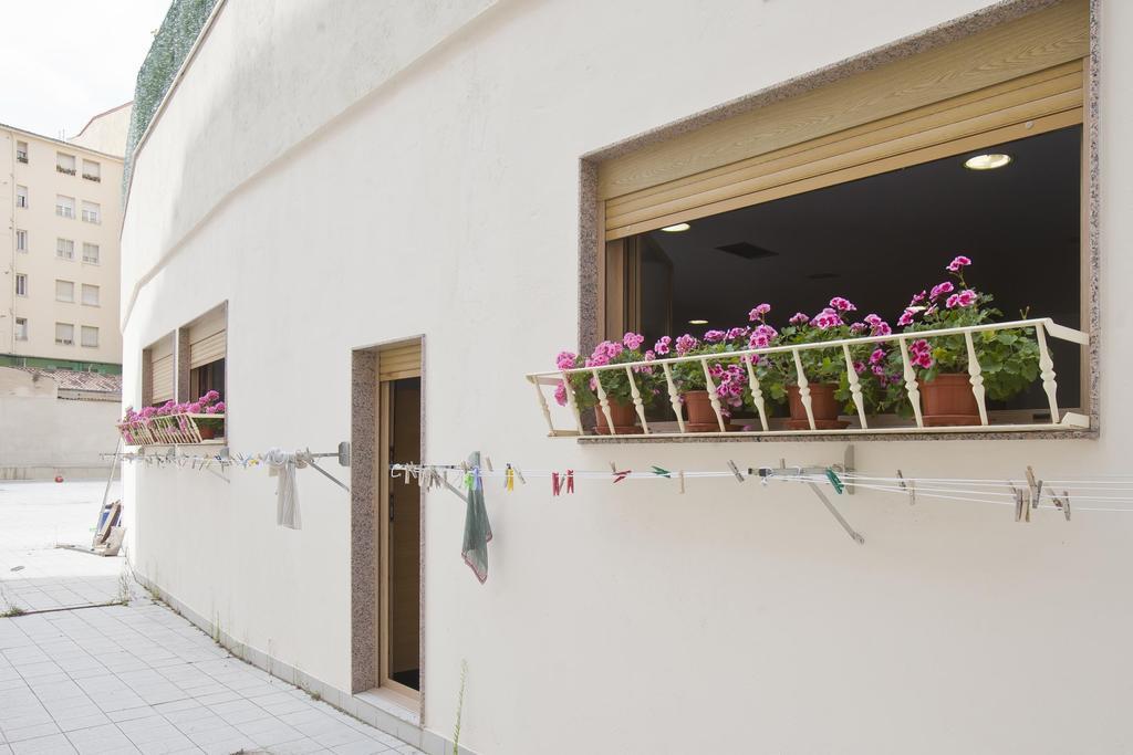 Albergue Albas Exclusivo Para Peregrinos Logroño Exteriör bild